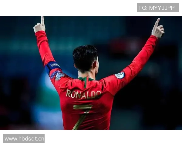 C罗背后的故事:从少年到巨星之路 C罗背后的故事:从少年到巨星之路